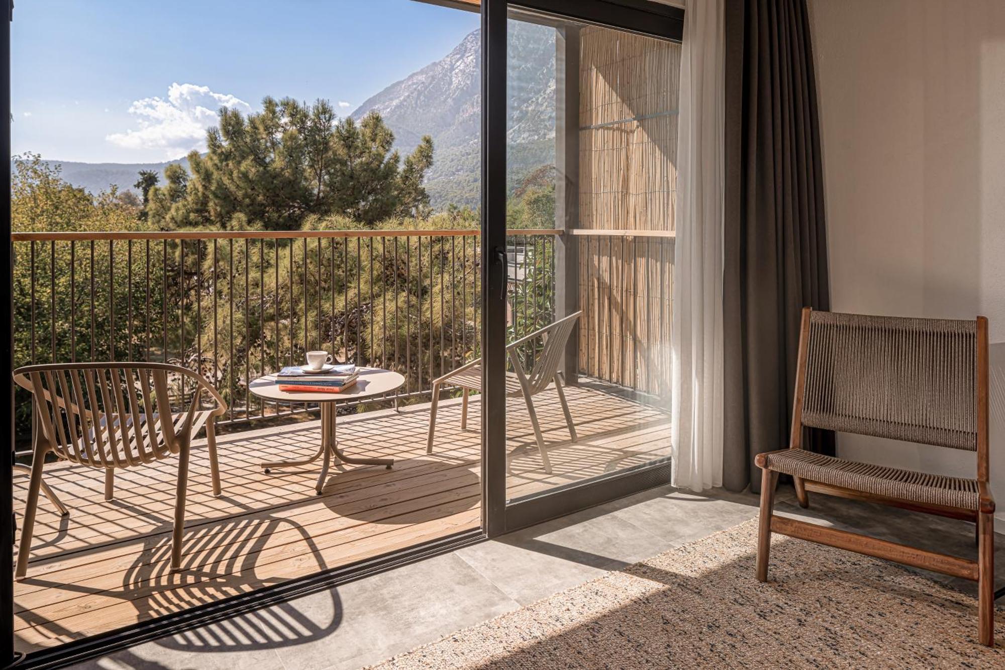Hotel Balmy 4*